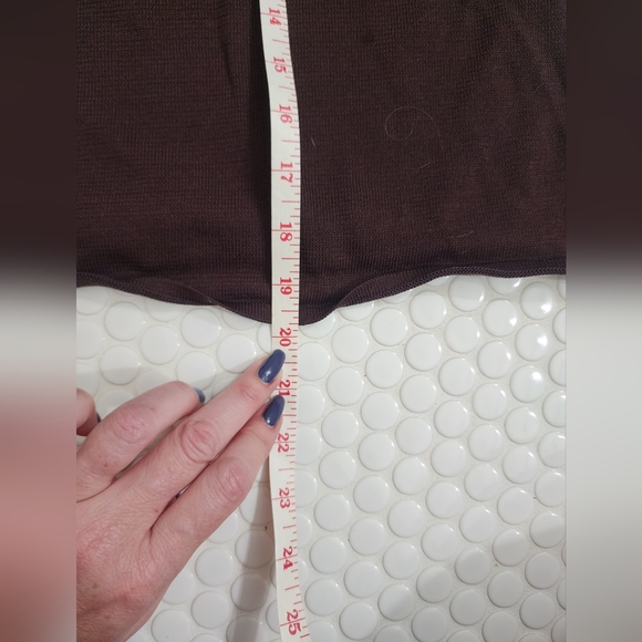 Le Chateau sleeveless tank with floral embroidery. Size small - Picture 3 of 7